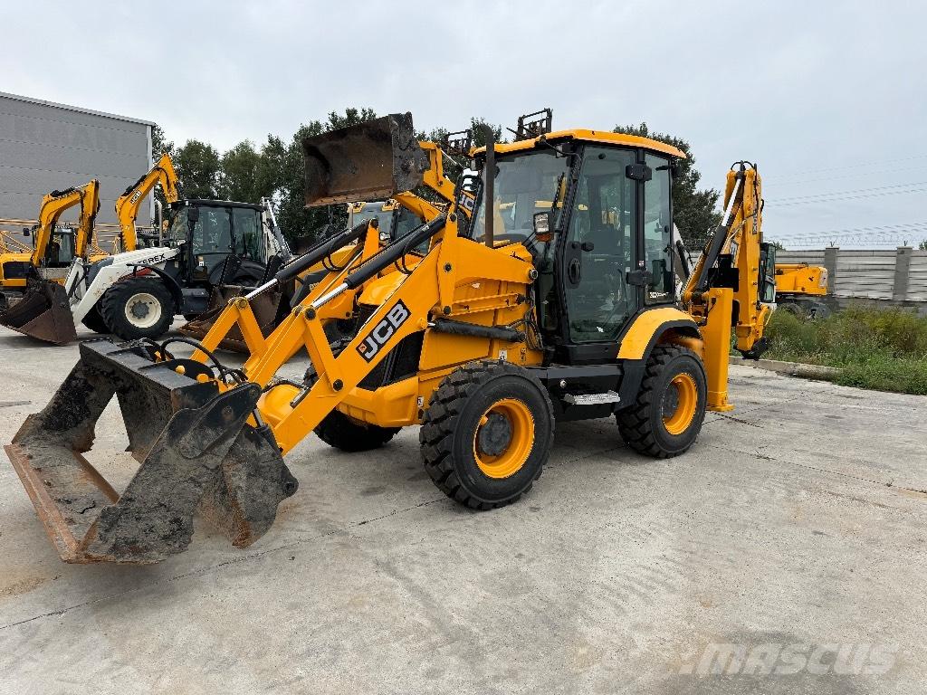 JCB 3 CX / compact Kaivurikuormaajat