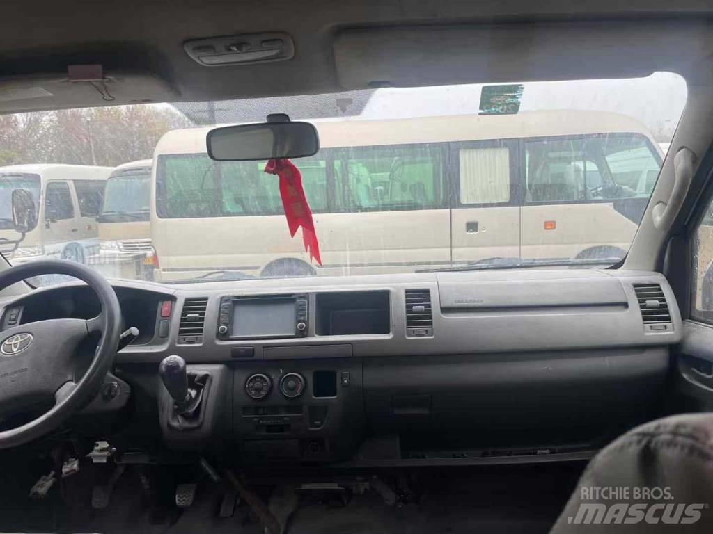 Toyota Hiace Linjaliikennebussit