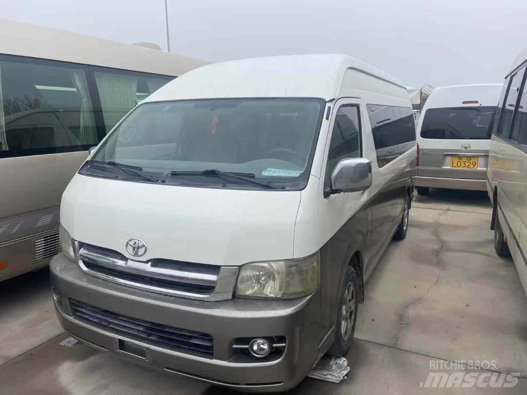 Toyota Hiace Linjaliikennebussit