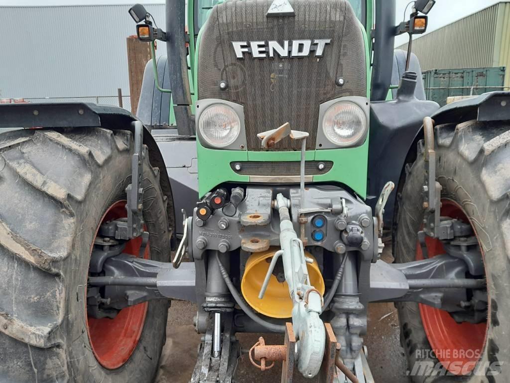 Fendt 818 Vario TMS Traktorit