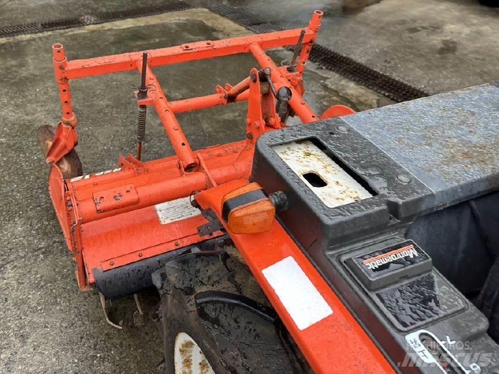 Kubota A-17 Traktorit