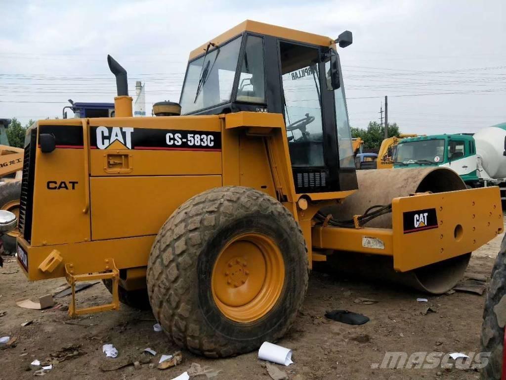CAT CS583C Yksivalssijyrät