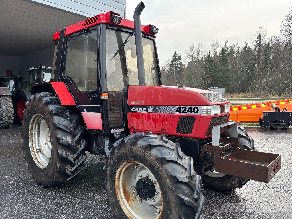Case IH 4240-4 XL Traktorit