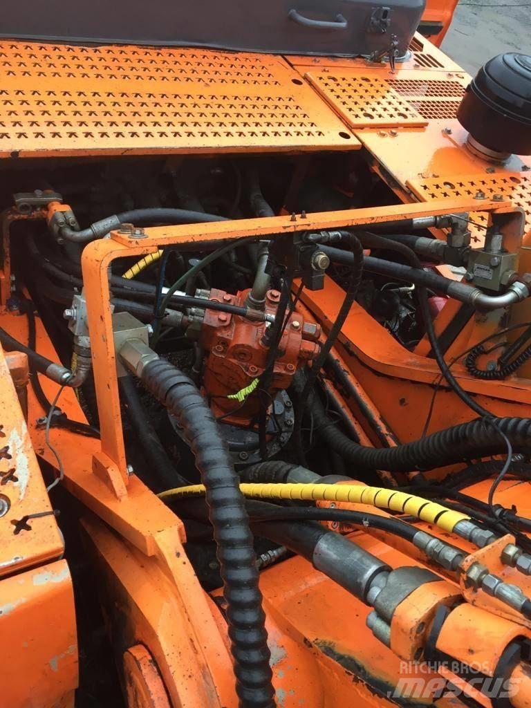 Doosan DX420LC Telakaivukoneet