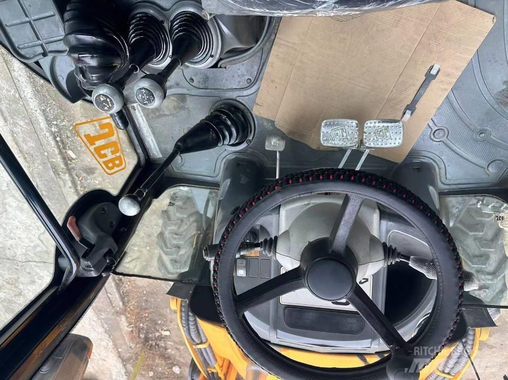 JCB 3 CX Kaivurikuormaajat