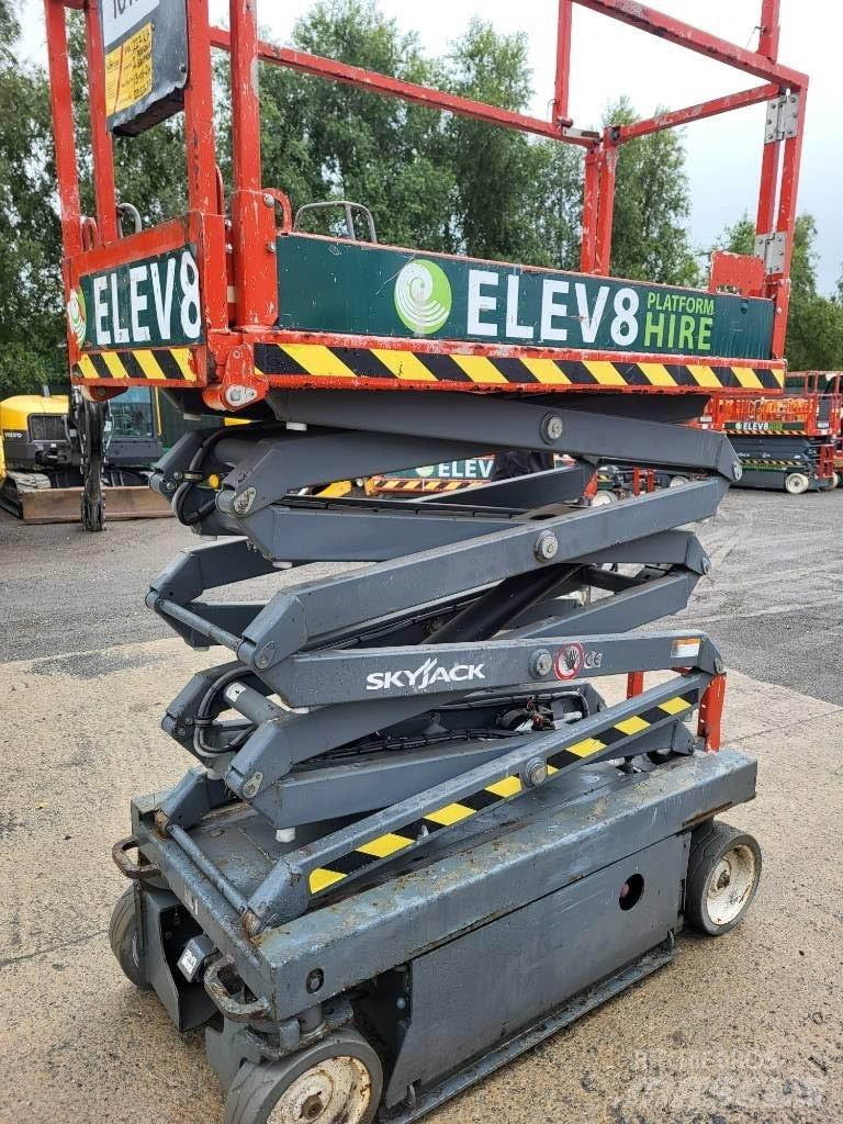 SkyJack 32/19 Saksilavat