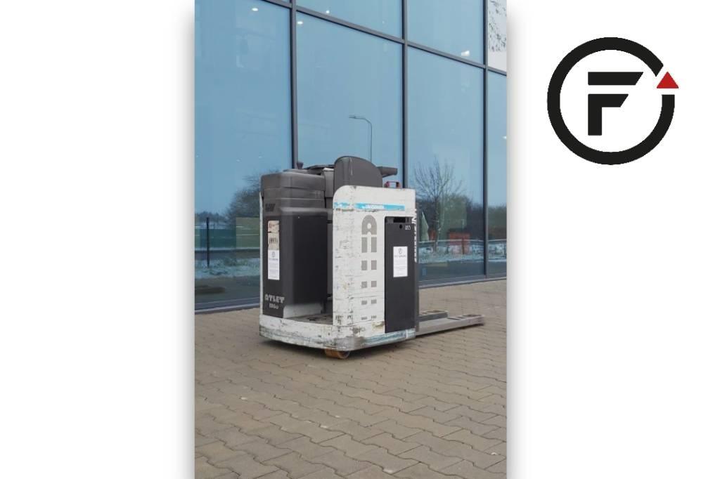 UniCarriers ALL200 Lavansiirtotrukit ajotasolla