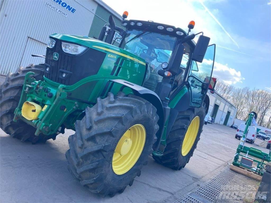 John Deere 6250R Traktorit