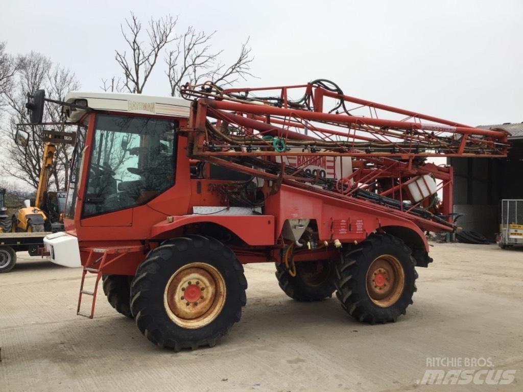 Bateman RB25 SPRAYER Itsekulkevat ruiskut