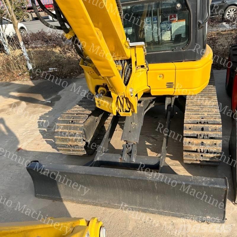 Komatsu PC35MR Minikaivukoneet < 7t