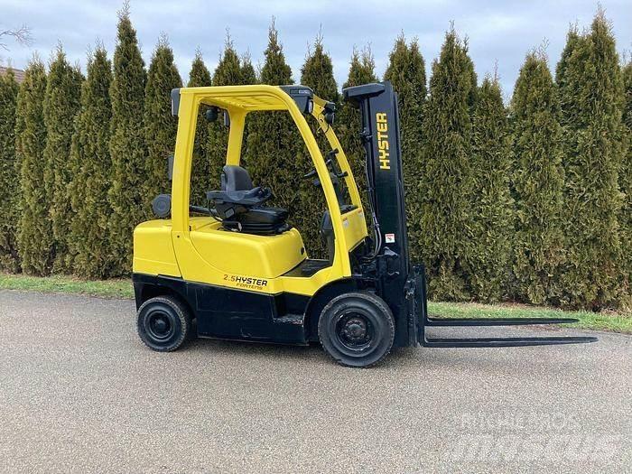Hyster H2.5Ft Käyden ajettavat pinoamistrukit