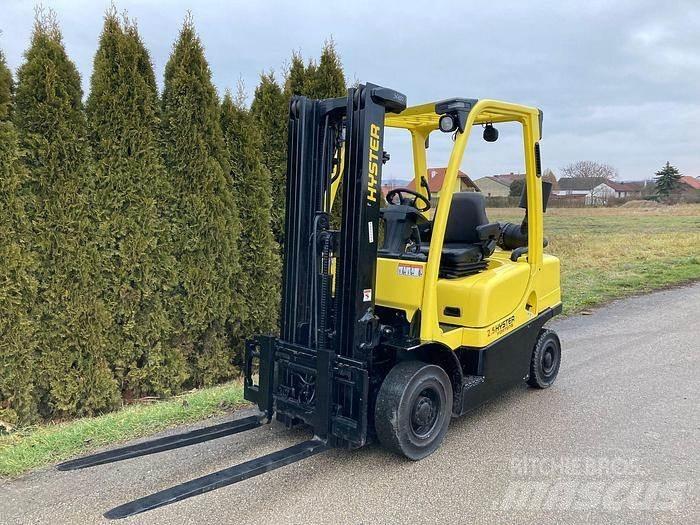 Hyster H2.5Ft Käyden ajettavat pinoamistrukit