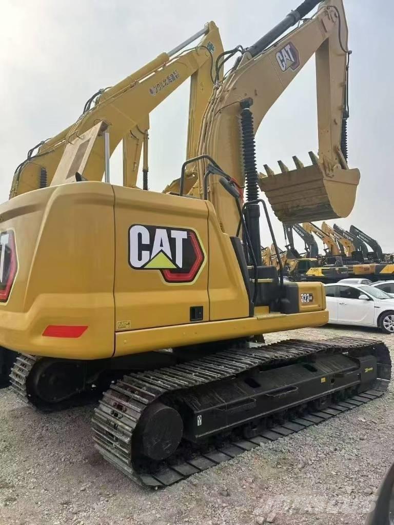 CAT 323 Telakaivukoneet