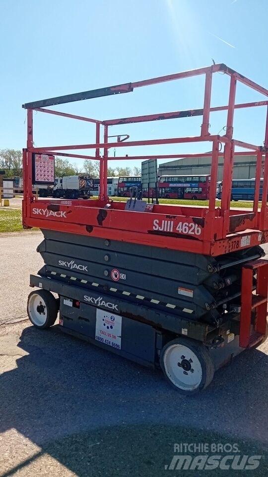 SkyJack SJ4626 Saksilavat