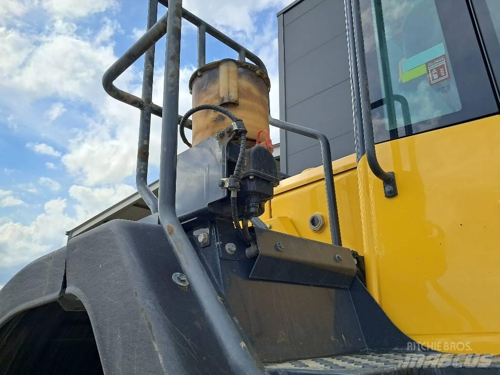Komatsu WA480-8 Pyöräkuormaajat