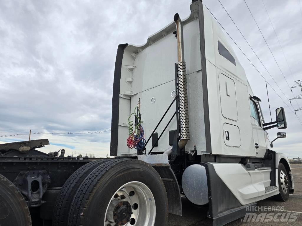 Kenworth T 680 Vetopöytäautot