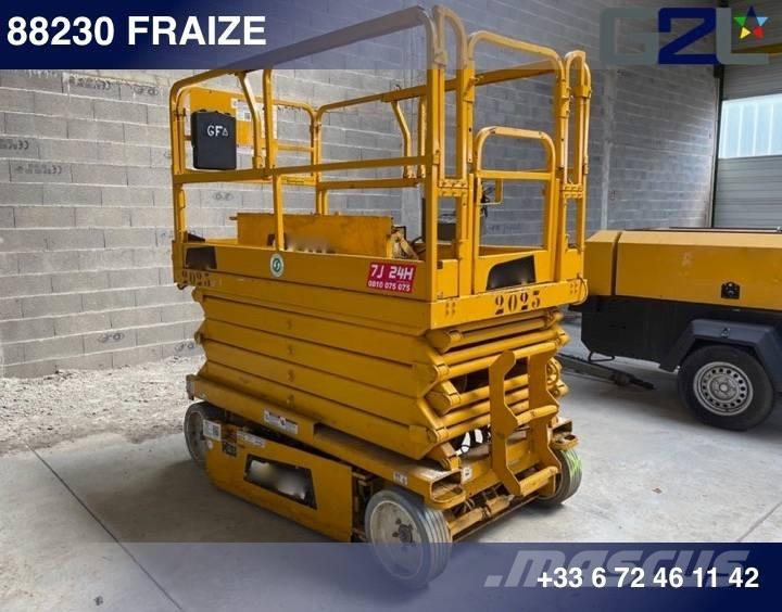 JLG 3246 ** A REPARER** Saksilavat