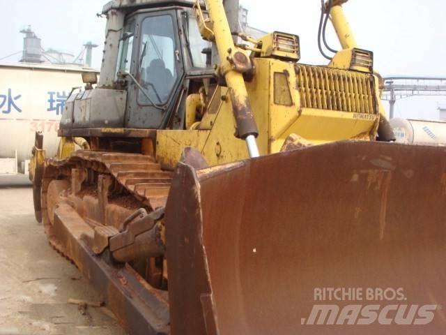 Komatsu d155a-2 Telaketjupuskutraktorit