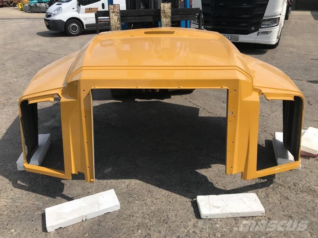 CAT 735 B Hood Alusta ja jousitus