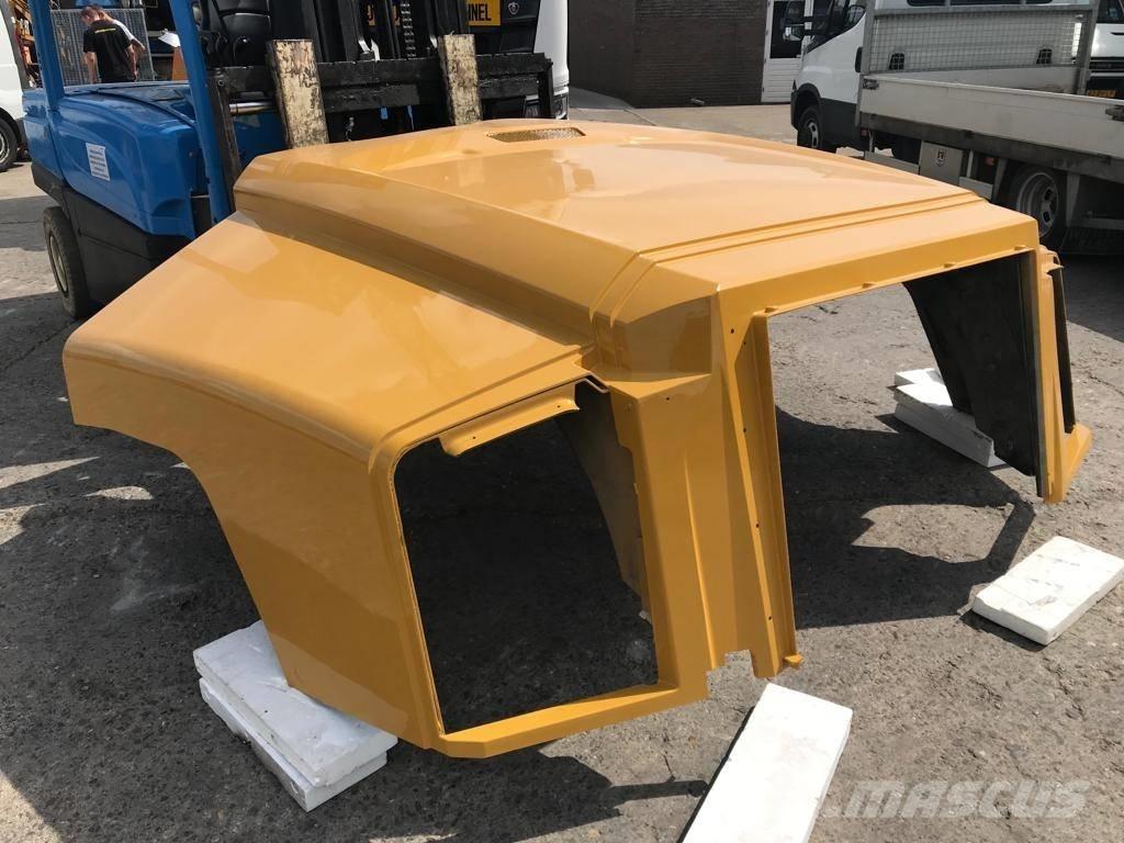 CAT 735 B Hood Alusta ja jousitus