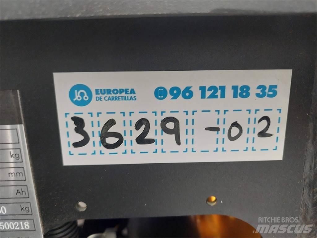  EFL253 Sähkötrukit