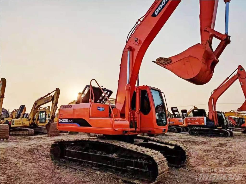 Doosan DH 225 LC-7 Telakaivukoneet