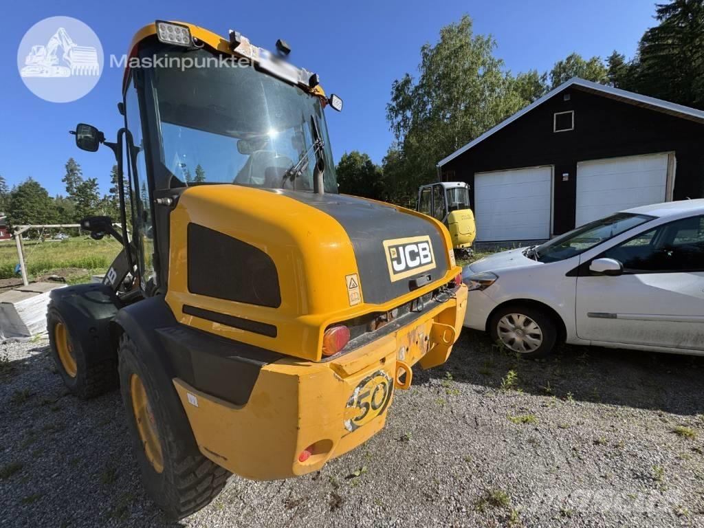 JCB 413 K Pyöräkuormaajat