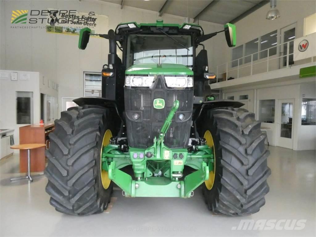 John Deere 7R 330 Traktorit