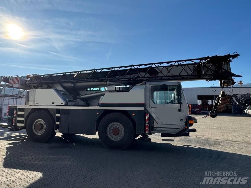 Liebherr LTM 1030-2 Mobiilinosturit