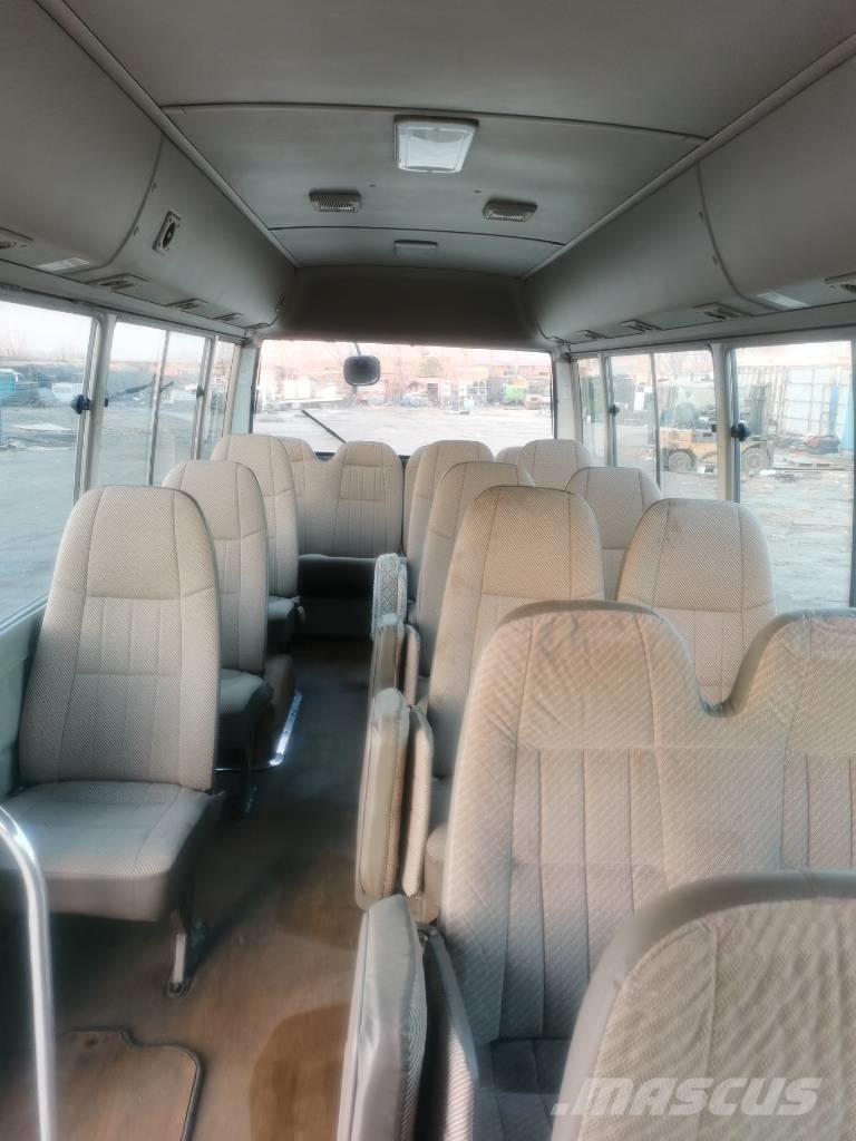 Toyota Coaster Bus Minibussit