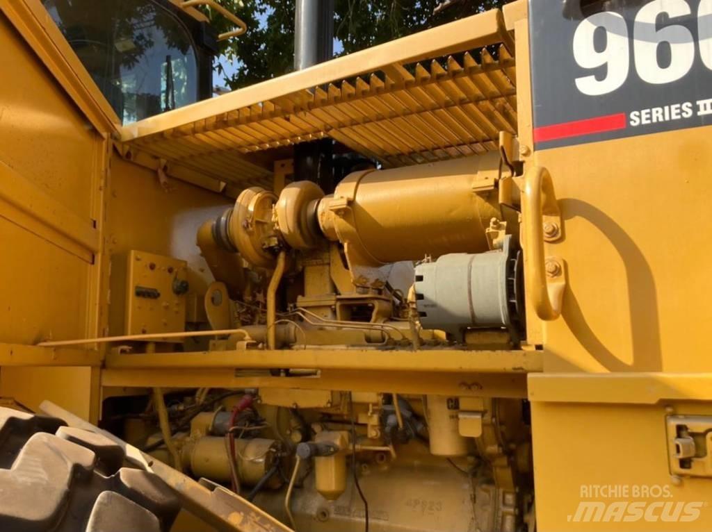 CAT 966 F II Pyöräkuormaajat