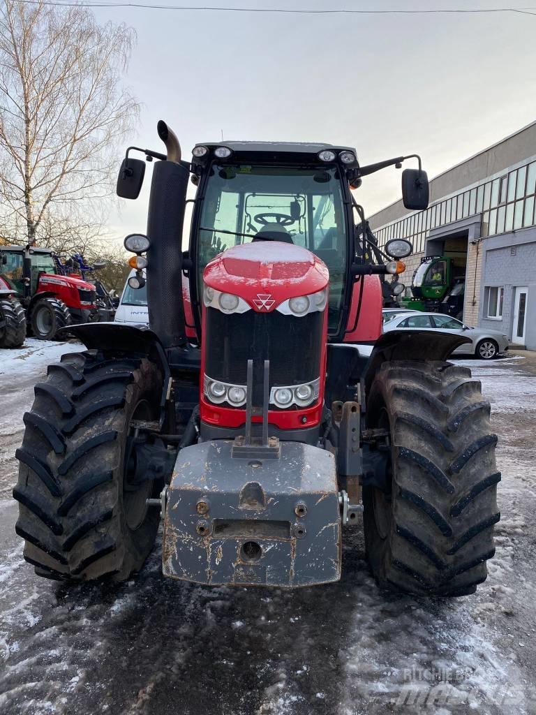 Massey Ferguson 7724 Traktorit