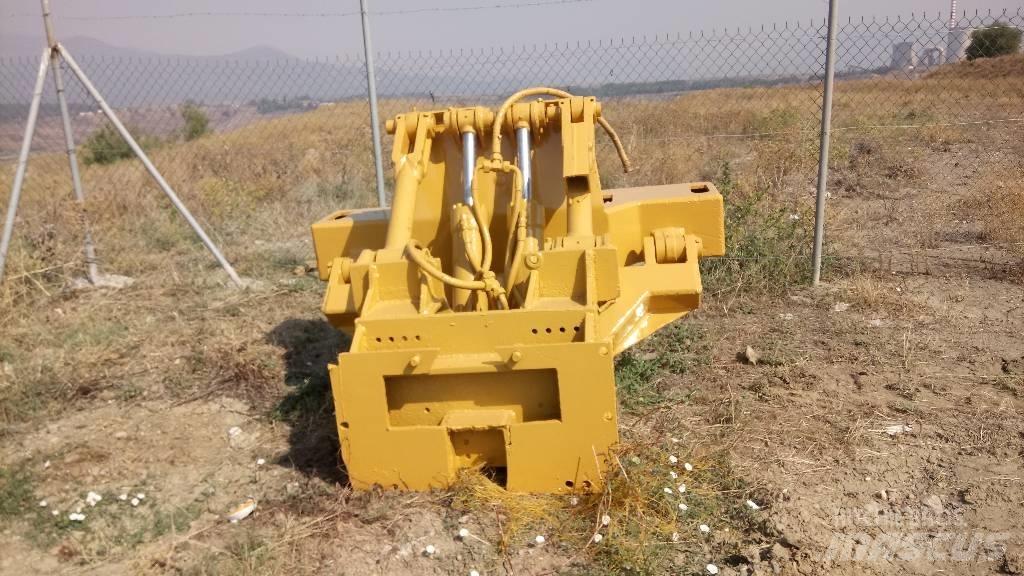 CAT D 6 Alusta ja jousitus