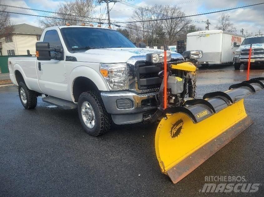 Ford F 250 FX4 Lumiaurat