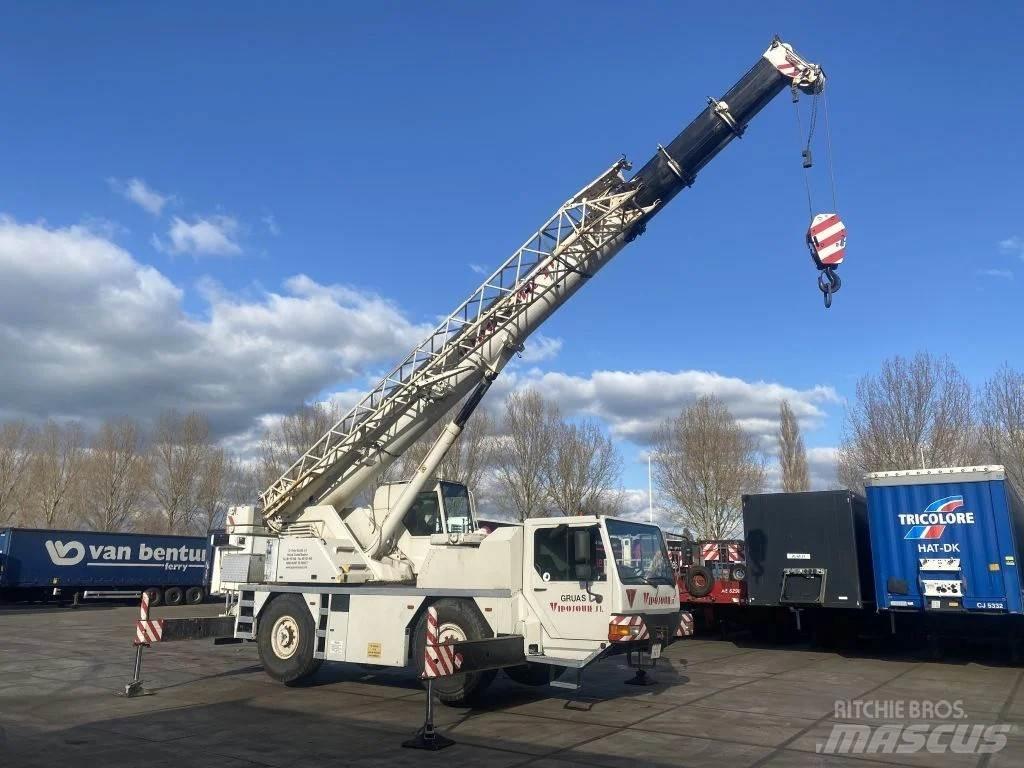 Liebherr LTM1030 Mobiilinosturit