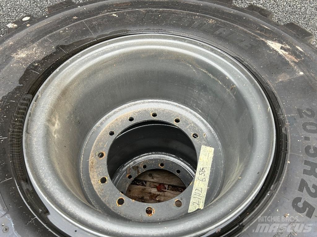  Westlake 20.5R25 L5 Renkaat ja vanteet