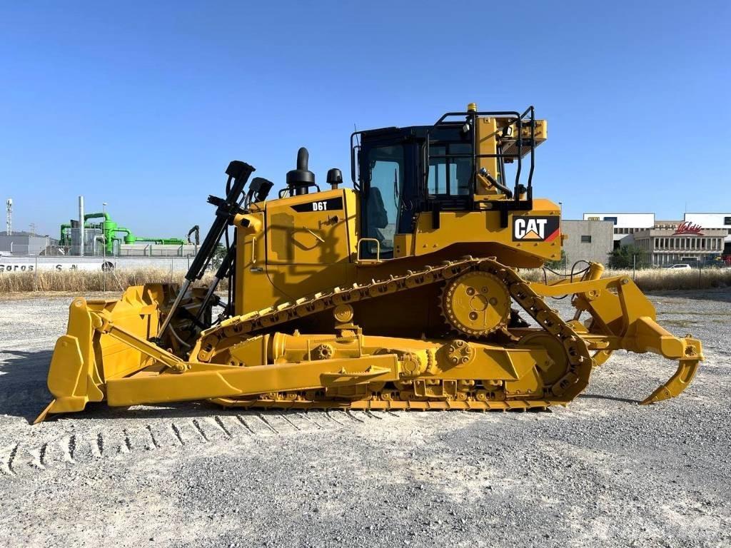 CAT D 6 T Telaketjupuskutraktorit