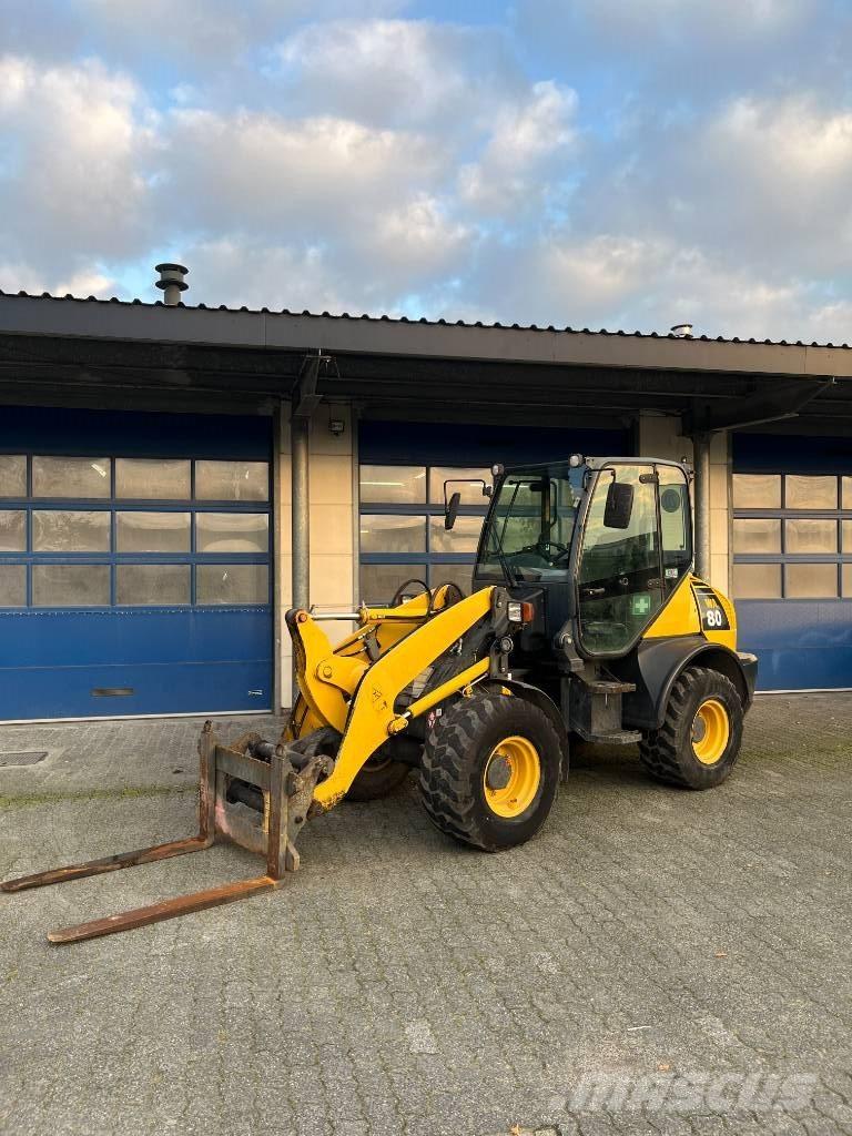 Komatsu WA 80-6 Pyöräkuormaajat