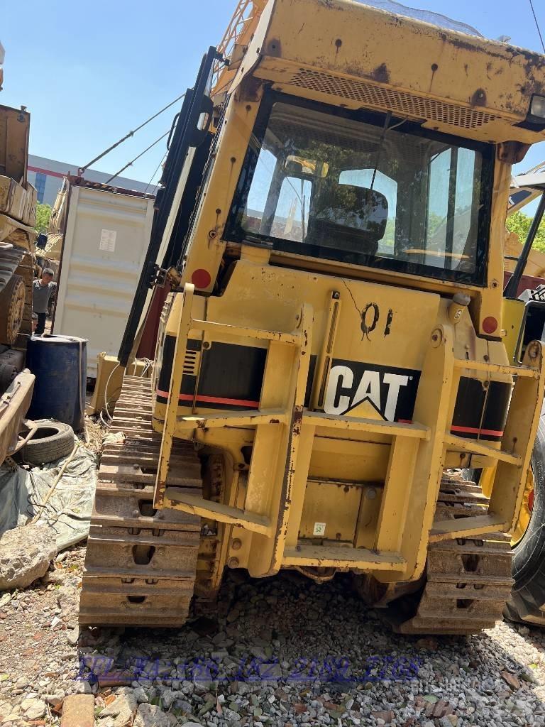 CAT D5G Telaketjupuskutraktorit