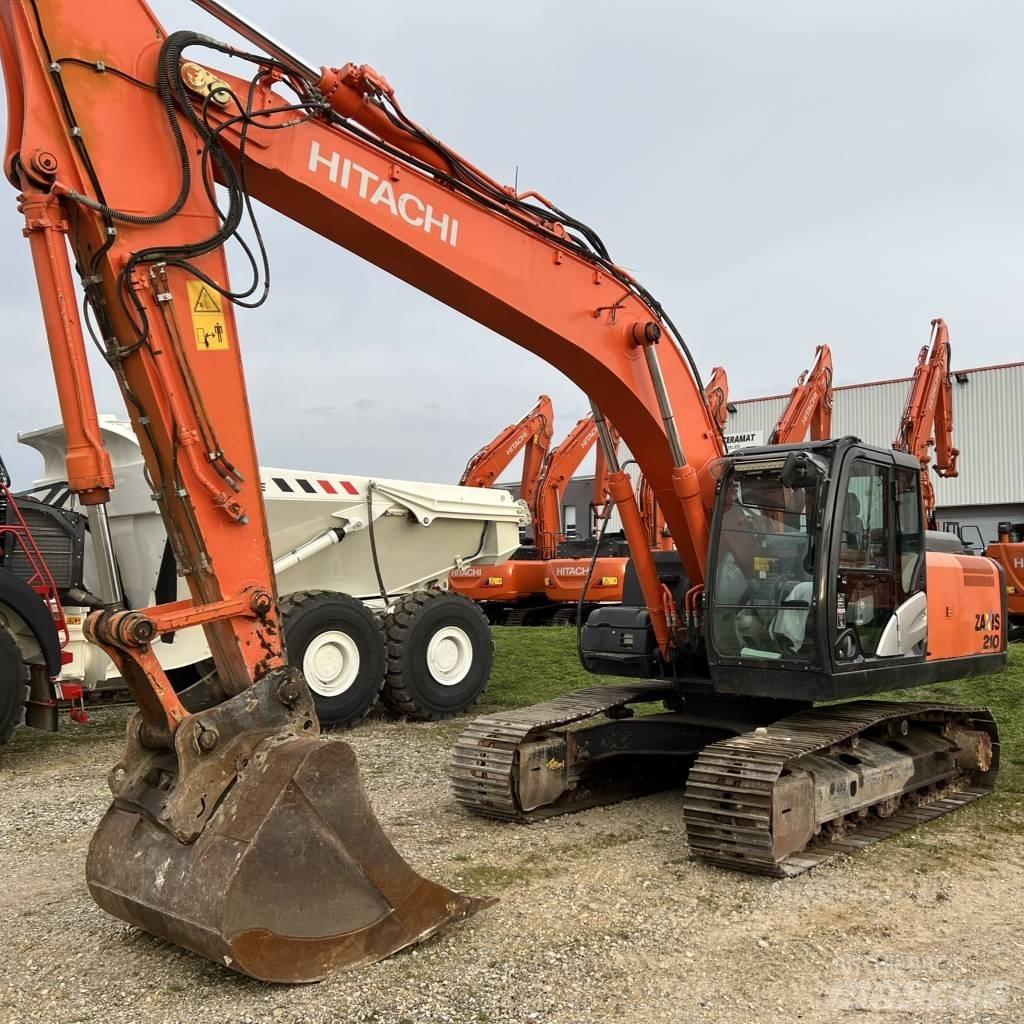 Hitachi ZX210LC Telakaivukoneet