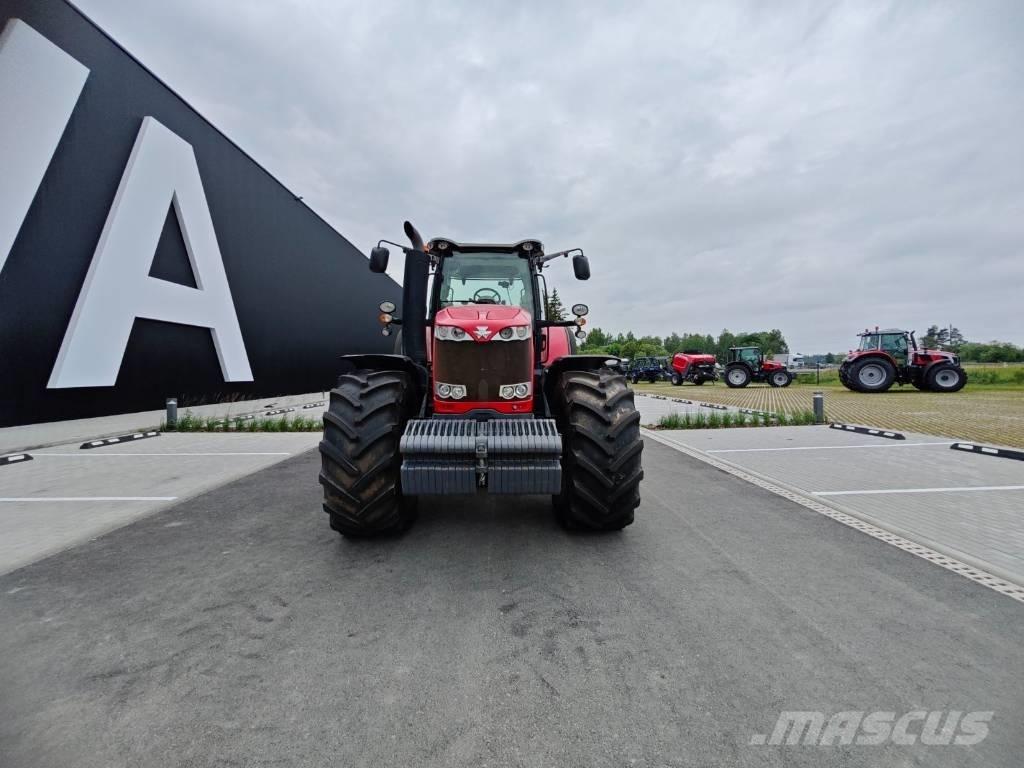 Massey Ferguson 8735 Traktorit