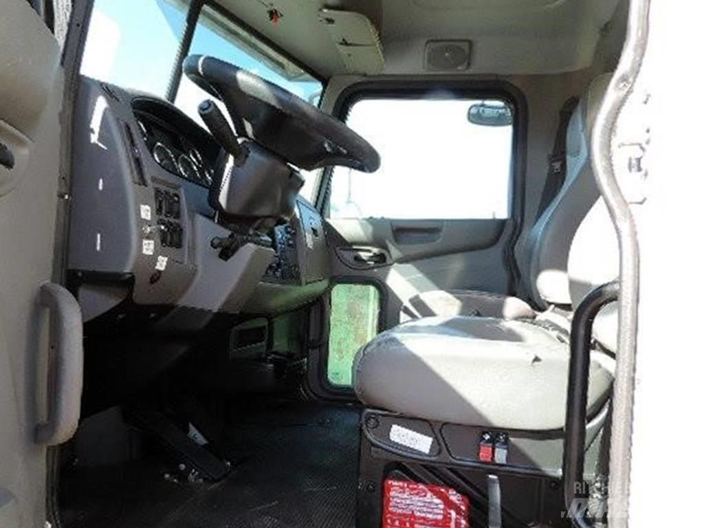 Peterbilt 348 Sora- ja kippiautot