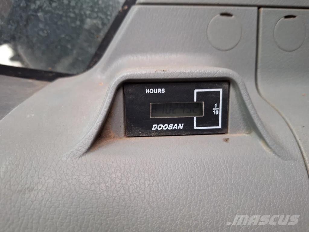 Doosan DX235NLC-5 Telakaivukoneet