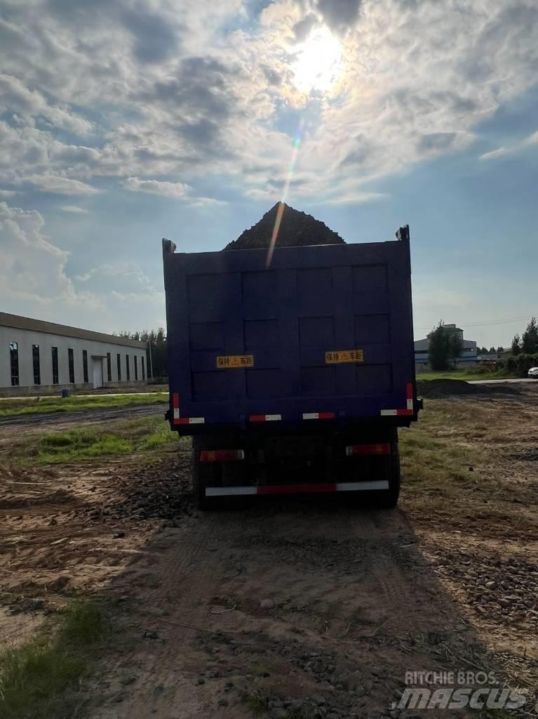 Howo 375 Erikois kuljettimet