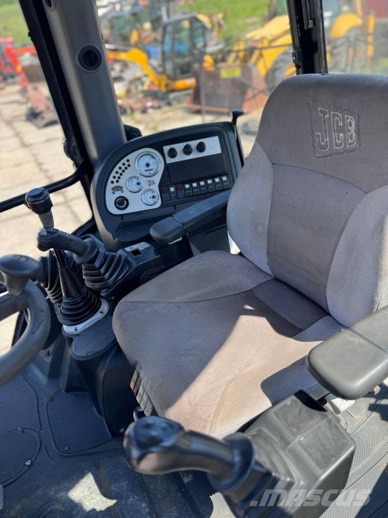 JCB 3 CX Kaivurikuormaajat