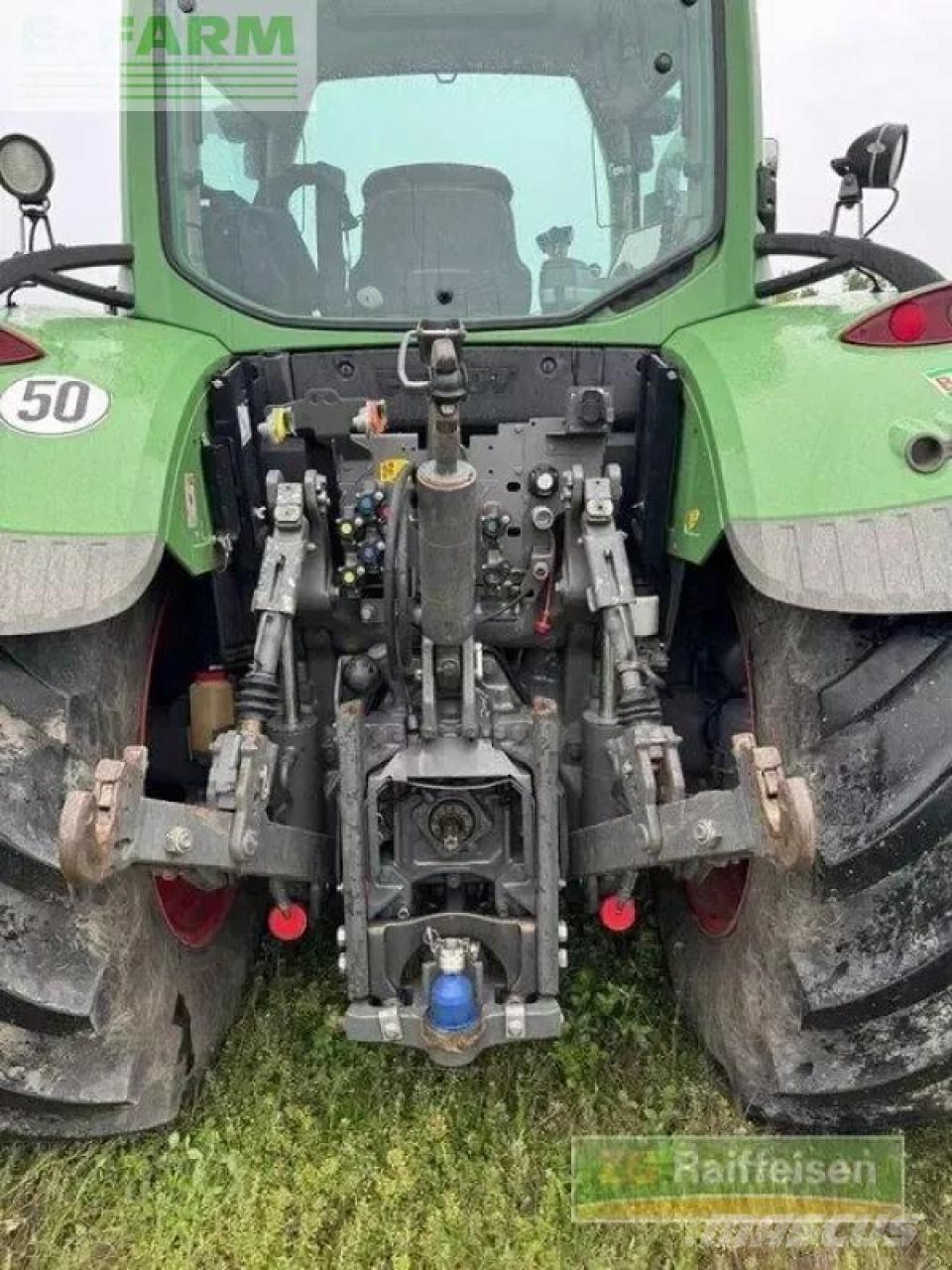 Fendt 724 vario Traktorit