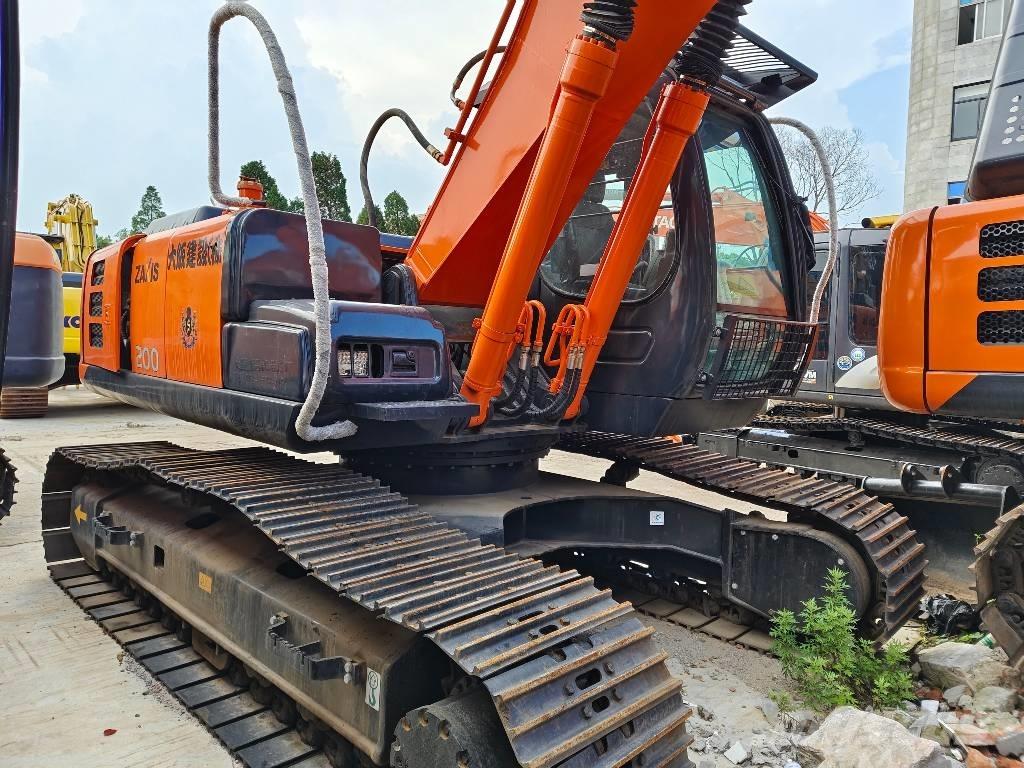 Hitachi ZX 200 Telakaivukoneet