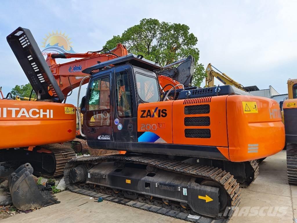 Hitachi ZX 200 Telakaivukoneet
