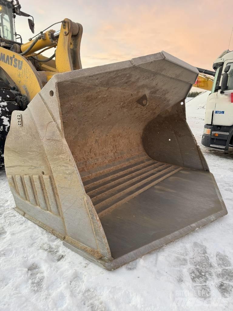 Komatsu WA 500- 8 Pyöräkuormaajat