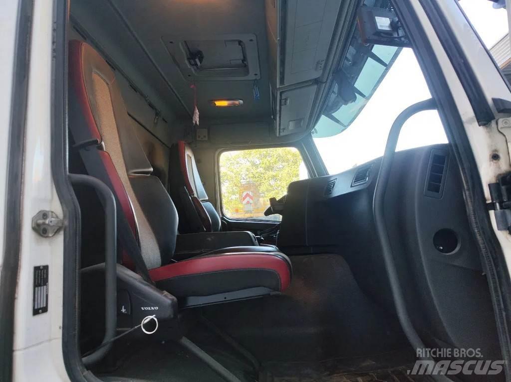 Volvo FMX 370 4x2 Vetopöytäautot